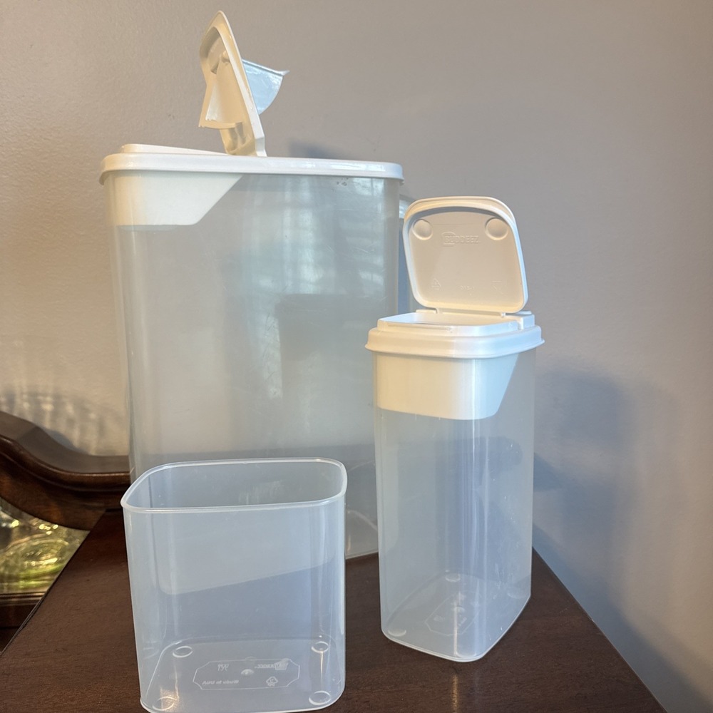 5 Pc. Buddeez Pourable Plastic Food Containers Cereal, Sugar, Snacks Pour Spout